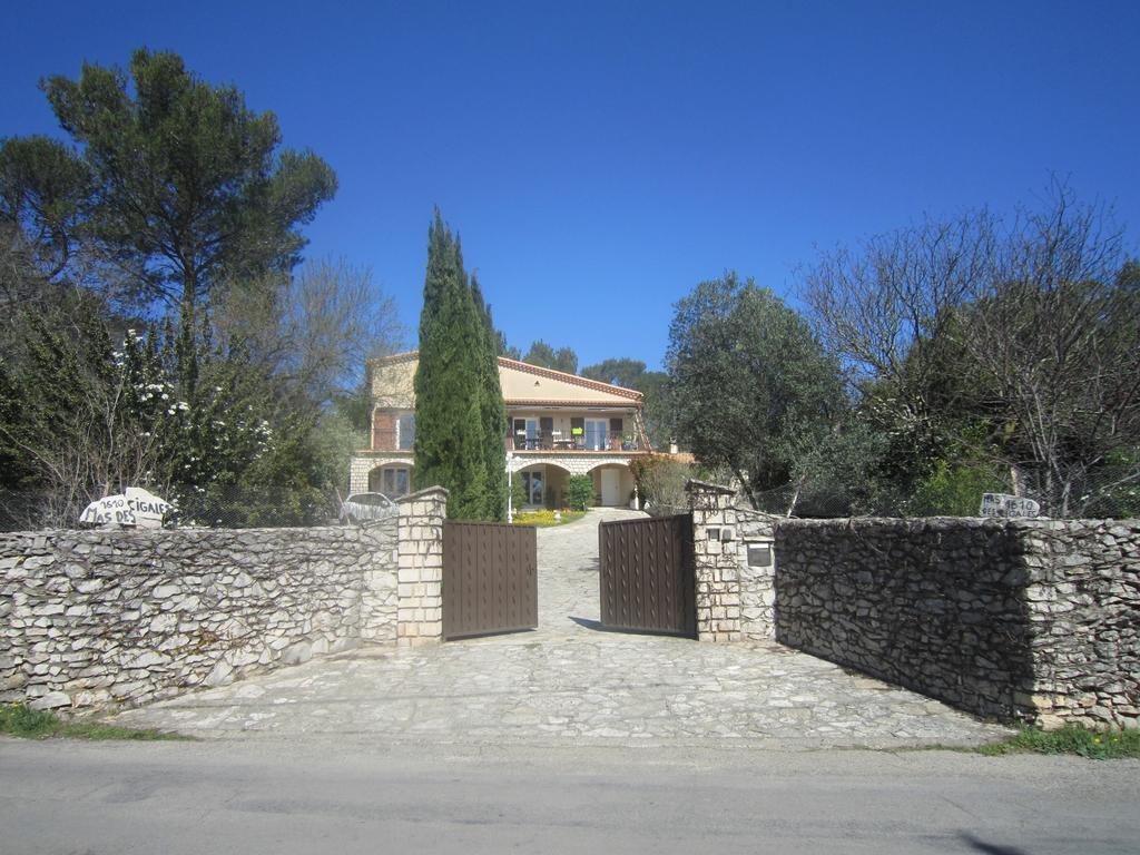 Le Mas Des Cigales Nîmes Exterior foto
